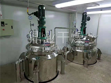 LDG系列内加热锥形螺带真空干燥机